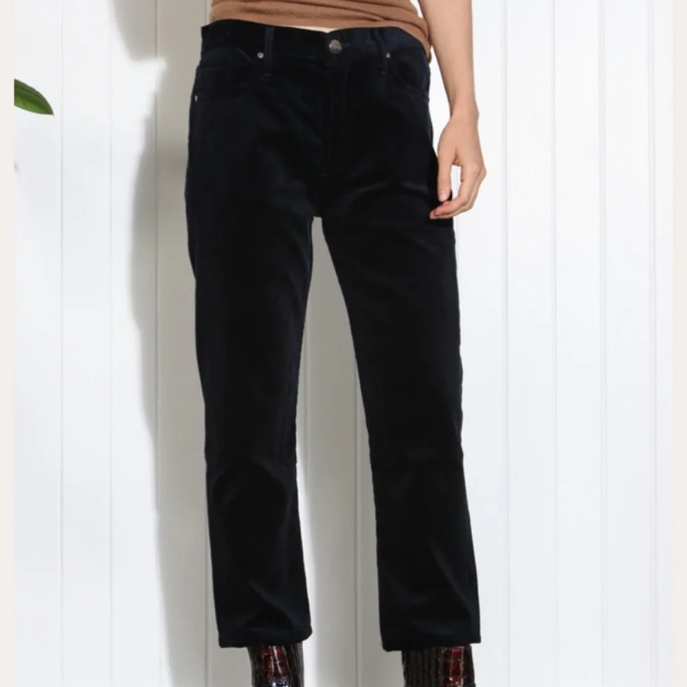 GOLDSIGN LOW SLUNG JEAN - DARKEST Navy - Picture 2 of 6